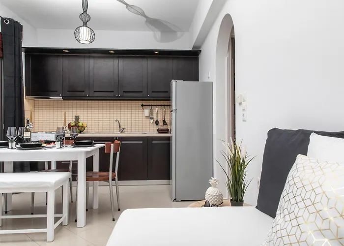 Lagom Iria Naxos * Naxos City